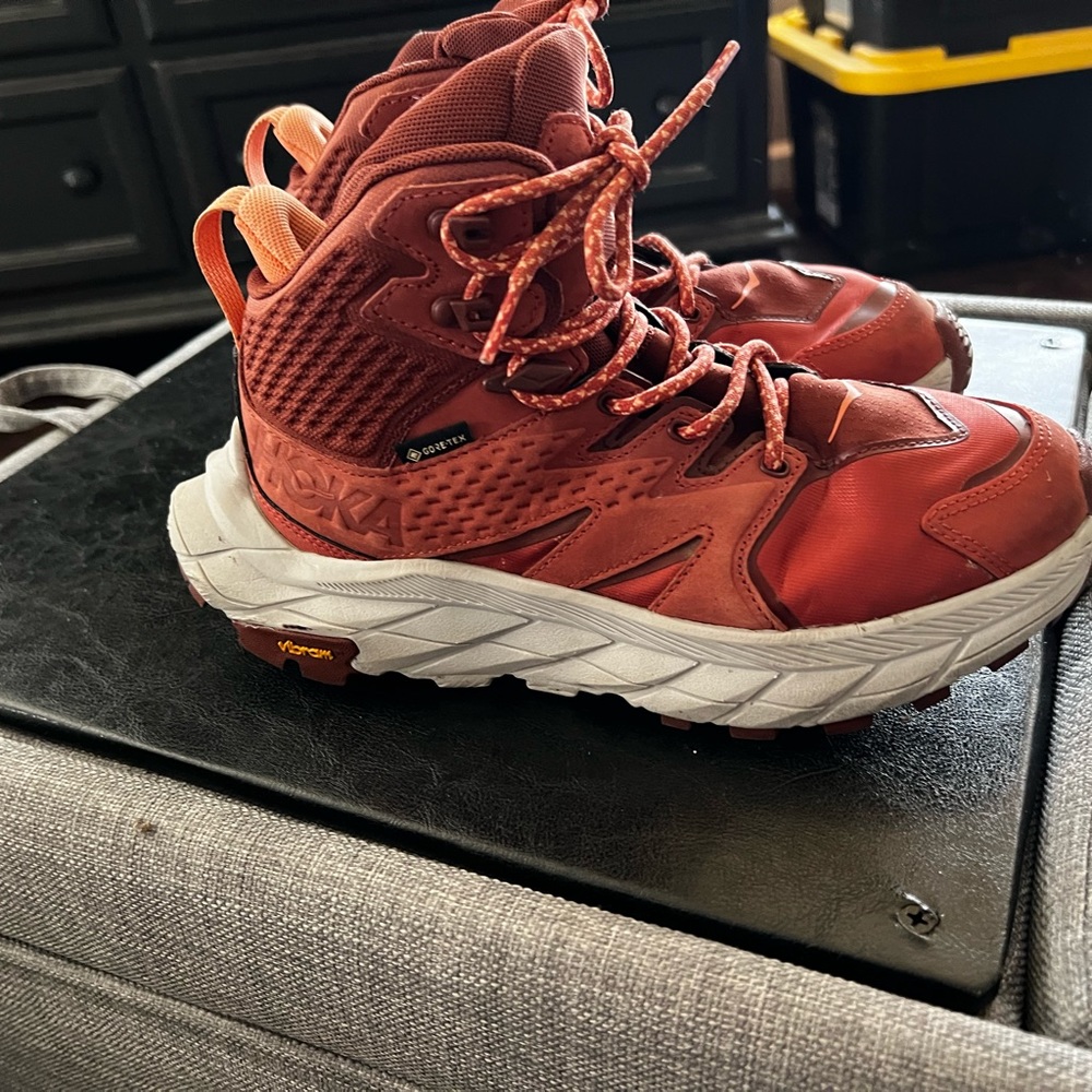 Women’s Hoka Anacapa Hiking shoe.